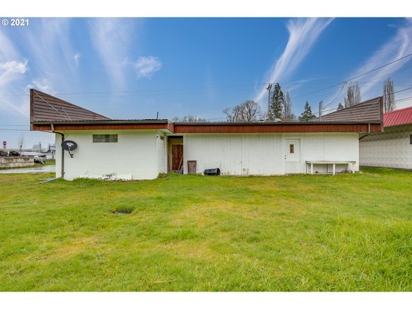 315 E Columbia River Hwy, Clatskanie, OR 97016